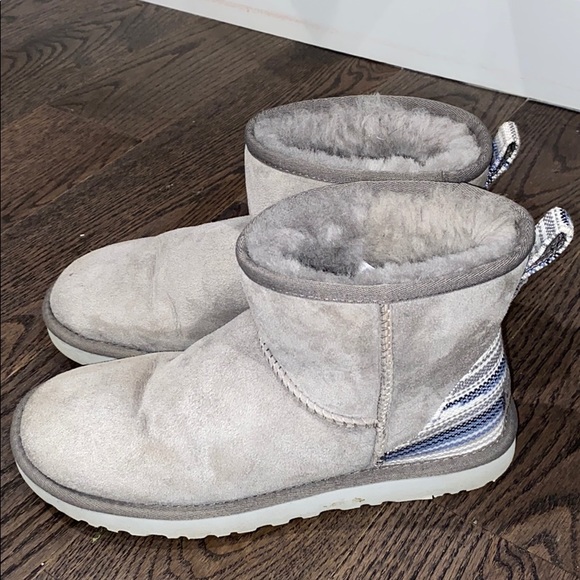 Boots - Picture 4 of 6